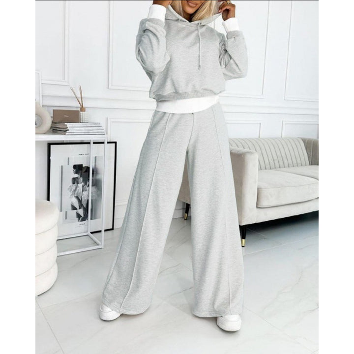 Ladies' sporty lounge set with loose fit and hood Lune London