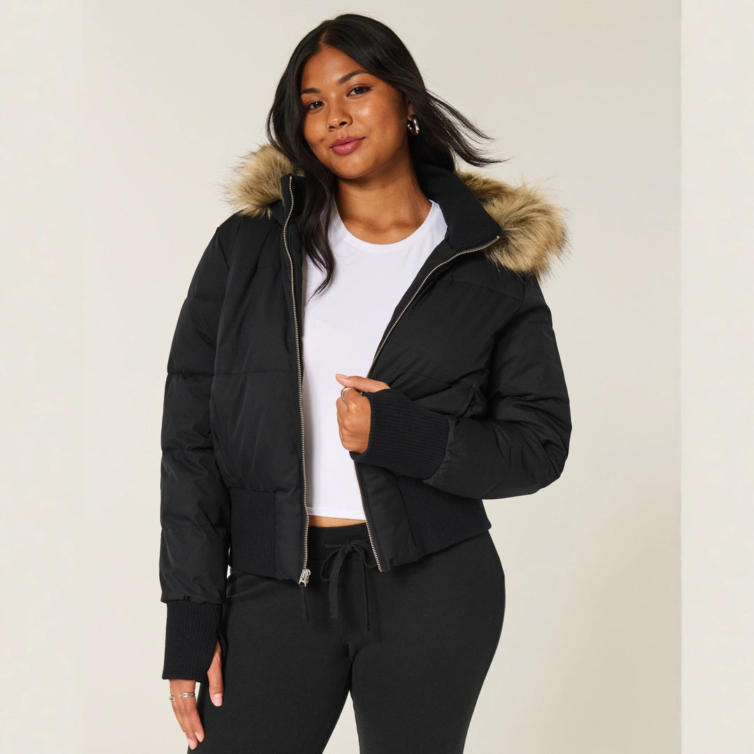 Chic Und Stil | Women's Quilted Winter Jacket with Removable Hood and Elastic Cuffs