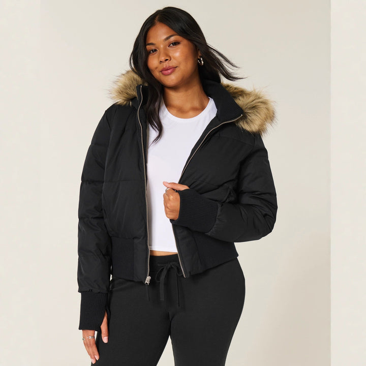 Women Quilted Winter Jacket with Removable Hood and Elastic Cuffs Chic Und Stil