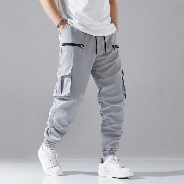 Men's cargo pants with modern zippered pockets Lune London