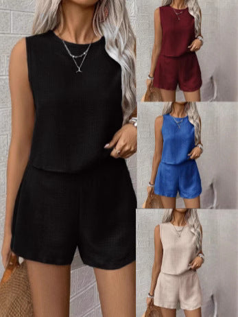 Women Comfortable outfit in top and shorts Amarae