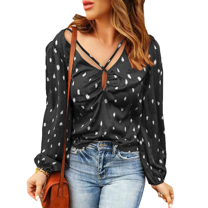 Women's blouse with decorative neckline and long sleeves Lune London