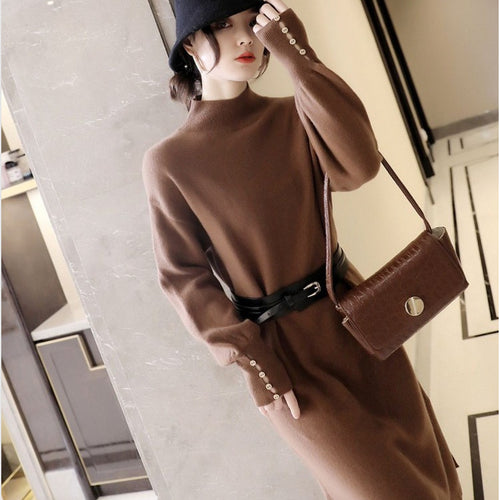 Robe en tricot pour femmes avec col montant élégant et détails de boutons à la mode Chic & Stil