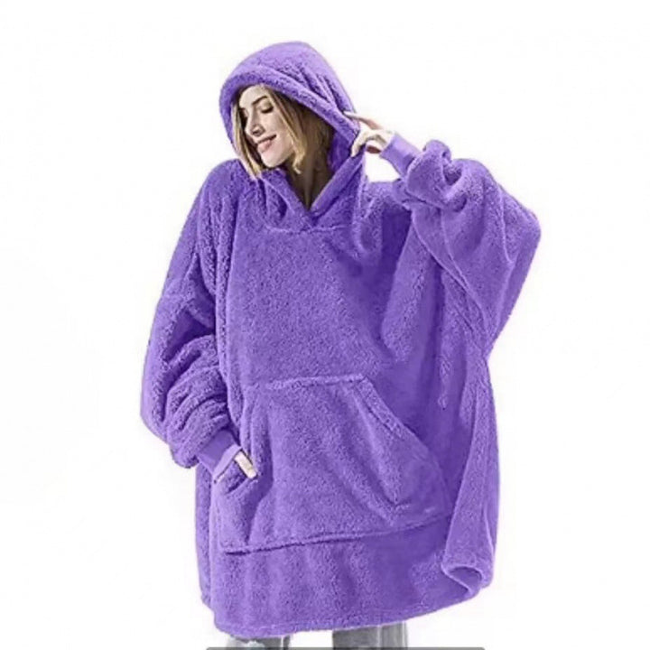 Oversized fleece hooded sweatshirt for women with kangaroo pocket Lune London
