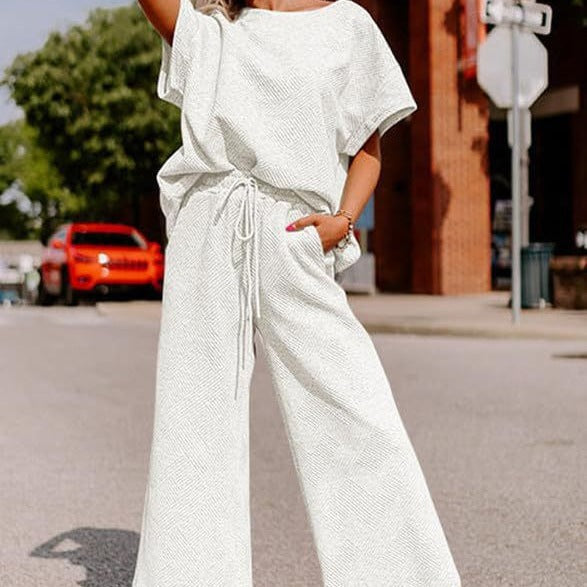 Casual jumpsuit set for ladies in soft material with elastic waist and wide legs Lune London