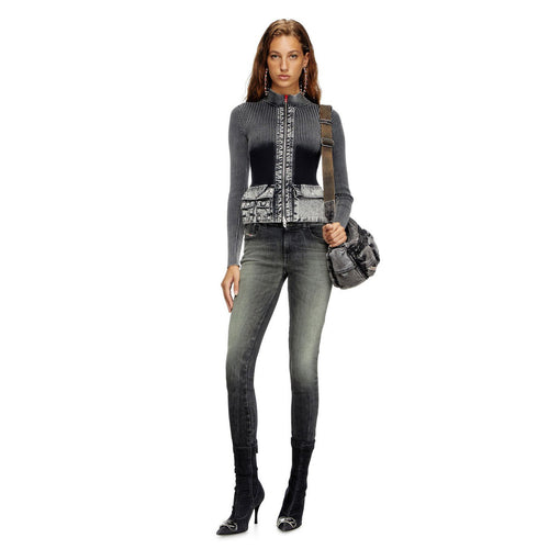 Women's vest with denim-inspired pockets and modern cut Amarae