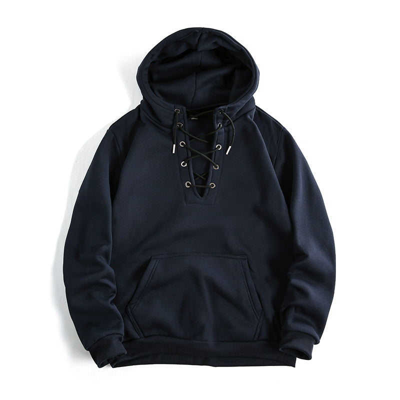 Hooded sweater for women with a refined lace design and a practical kangaroo pocket Lune London
