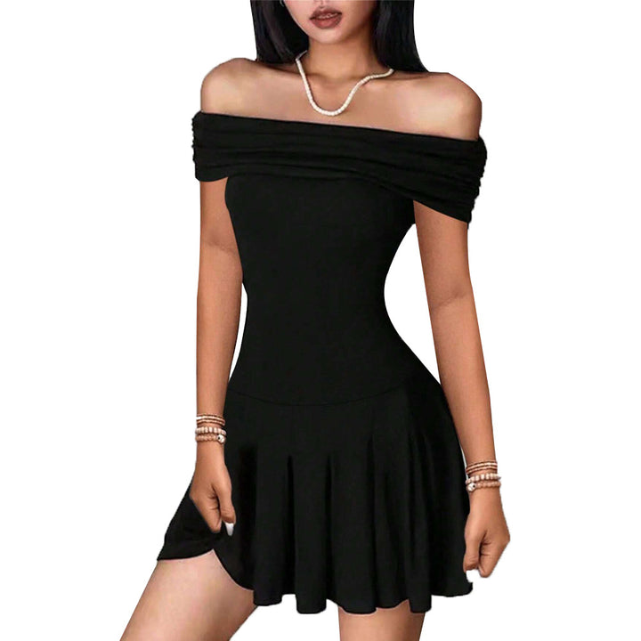 Robe Mini Femme Sans Épaules avec Détail Élégant en Enveloppement Chic & Stil