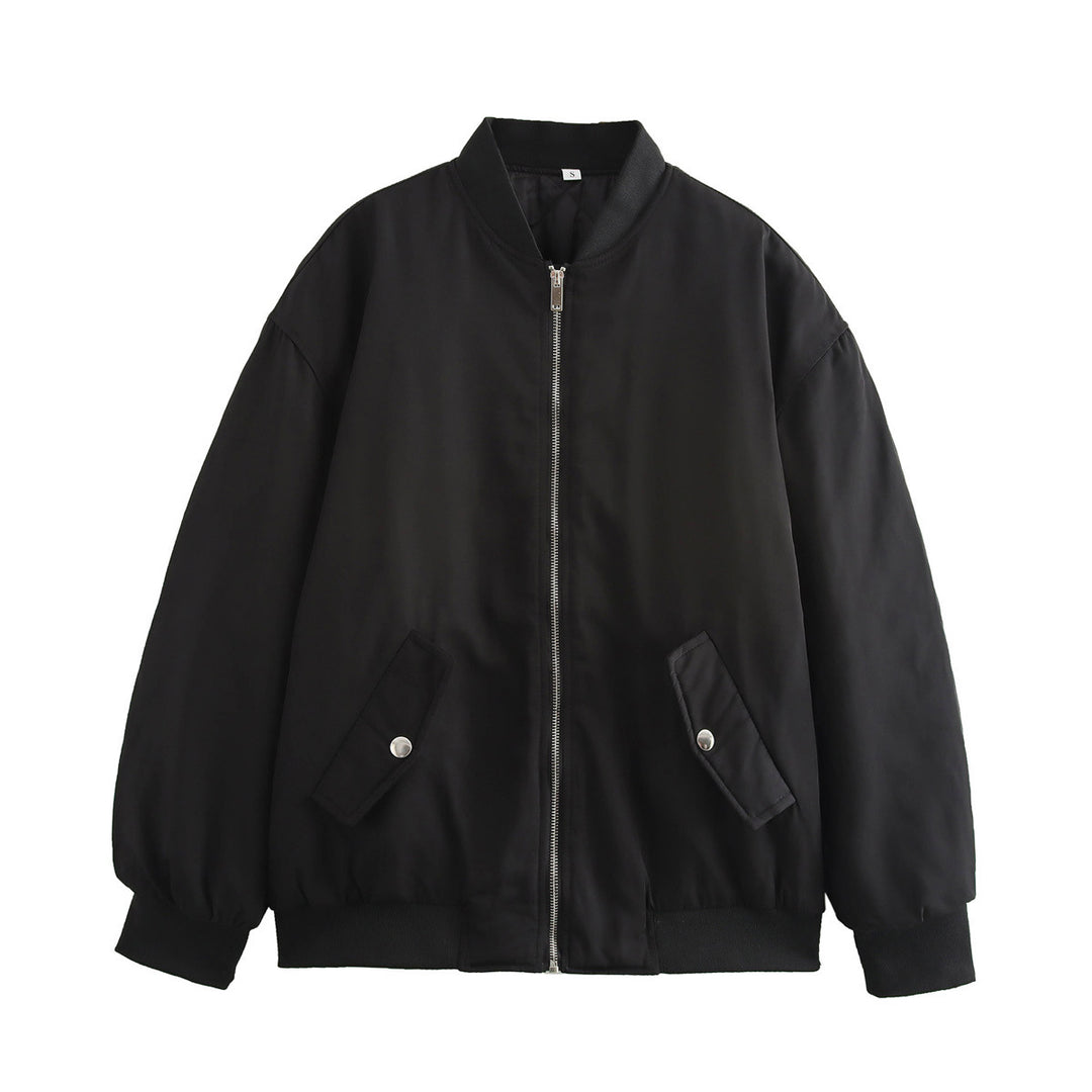Trendy women's bomber jacket with practical pockets and high collar Lune London