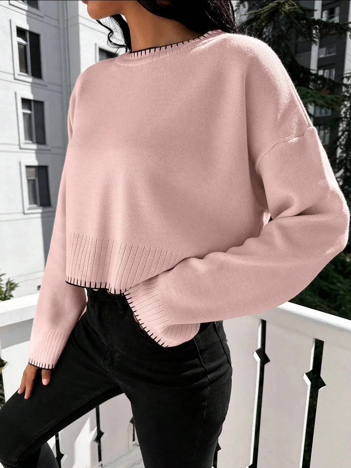 Short casual sweater for women with structured hems and round neck Lune London