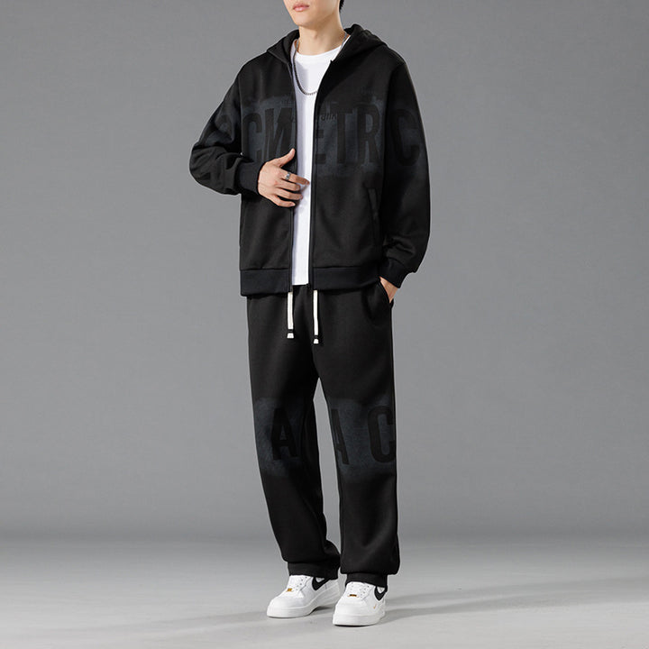 Men's sports suit with an innovative design and practical pockets Amarae