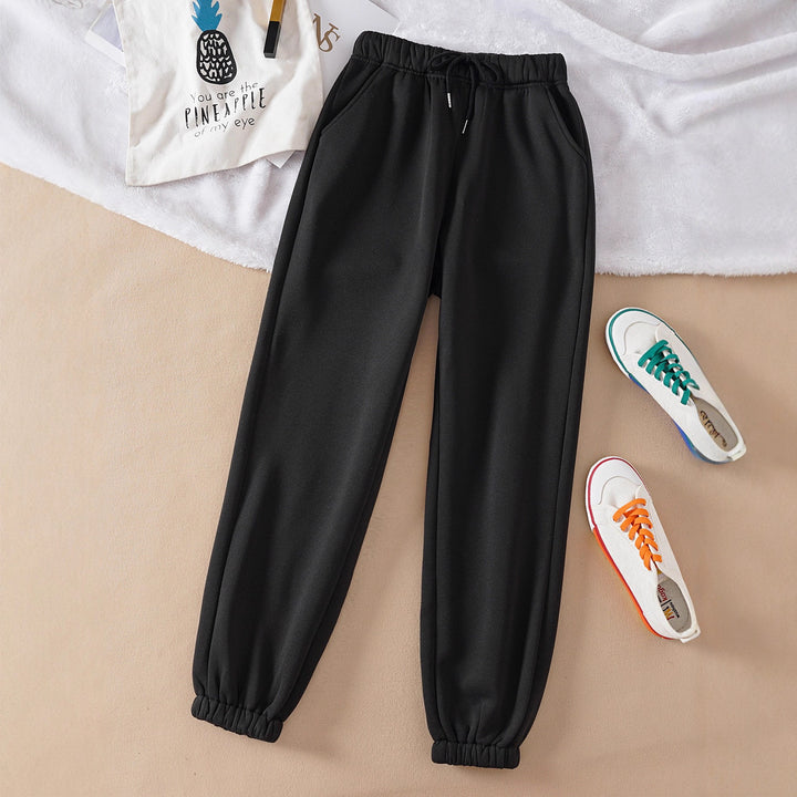 Women comfortable sports pants with elastic waistband and casual fit Chic & Stil