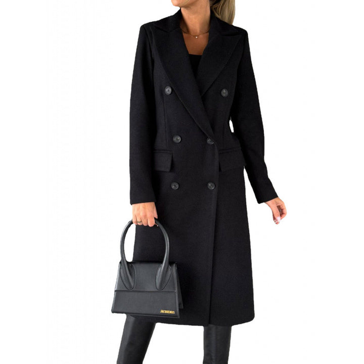 Ladies Elegant Double-Breasted Coat with Ultra-Modern Cut Amarae