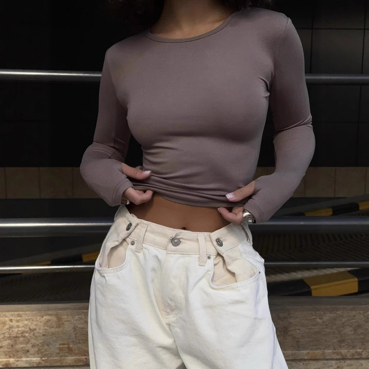Fitted women's top in soft material with long sleeves Lune London