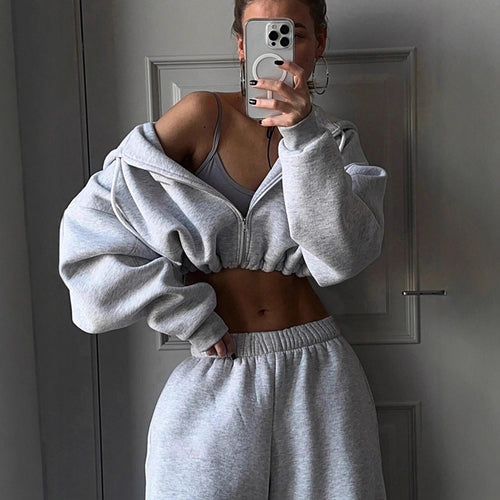 Casual women's tracksuit with an oversized hoodie and a wide fit Amarae