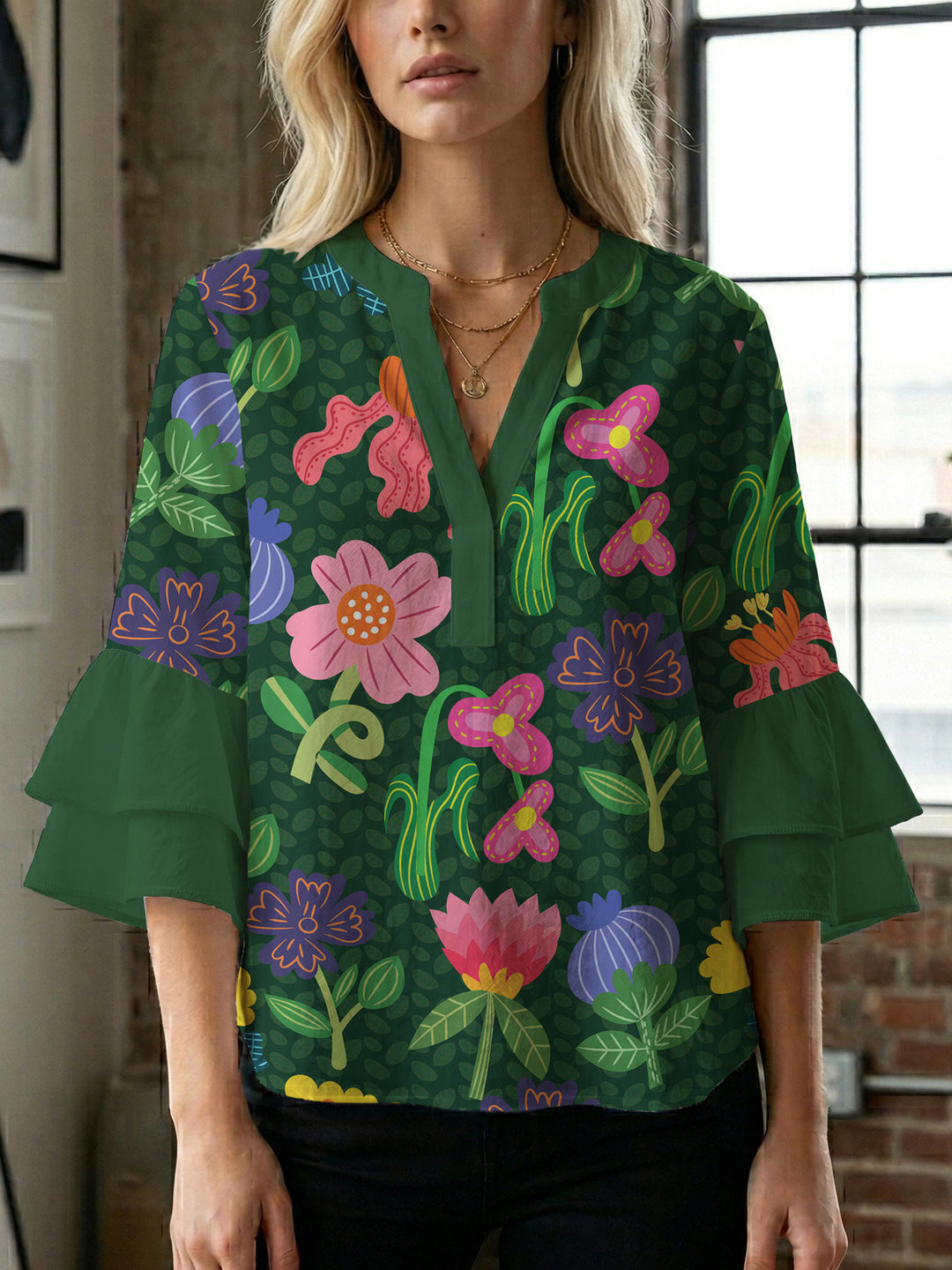 Women's blouse with voluminous sleeves and floral design Lune London