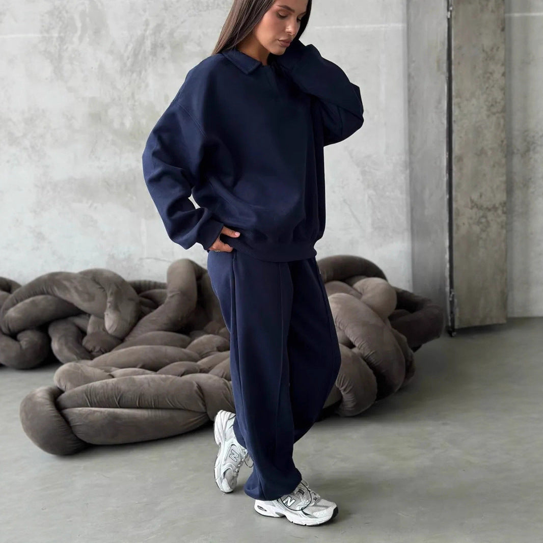 Sporty women's fashion with polo collar and comfortable pants Lune London