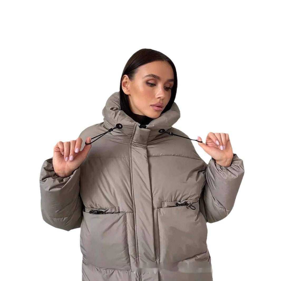 Sporty winter jacket for women with high collar and practical pockets Lune London