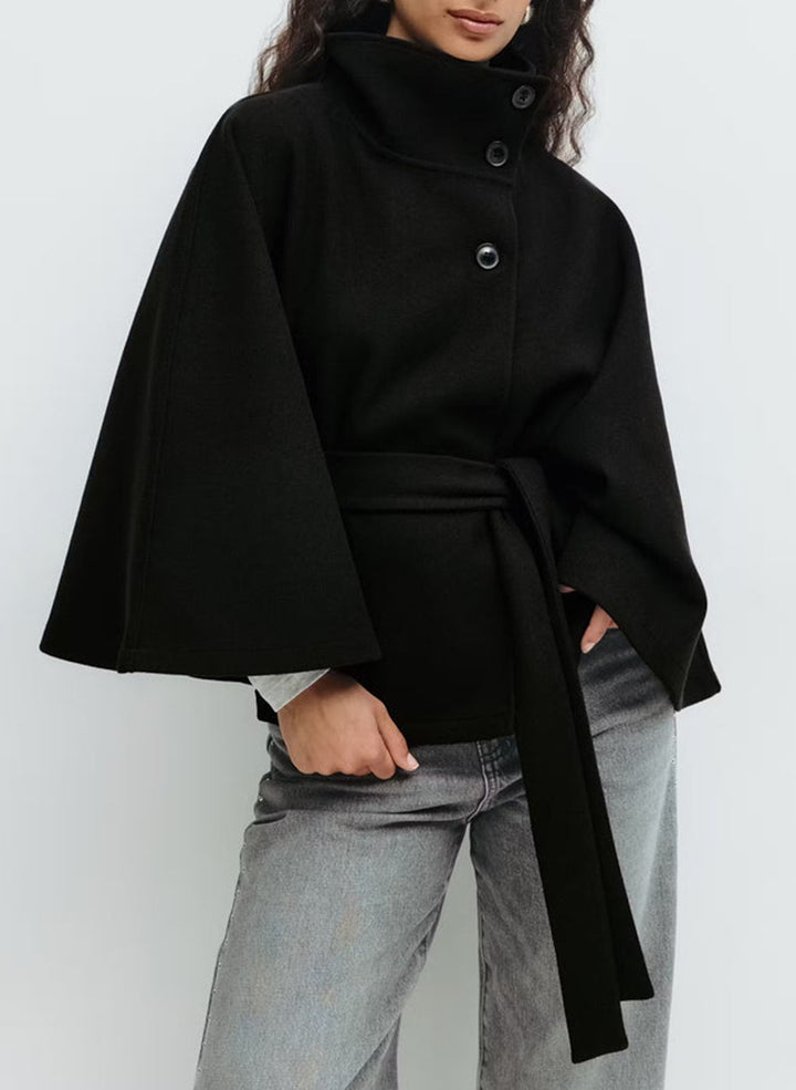 Veste enveloppante tendance surdimensionnée pour femmes avec col haut et ceinture Chic & Stil