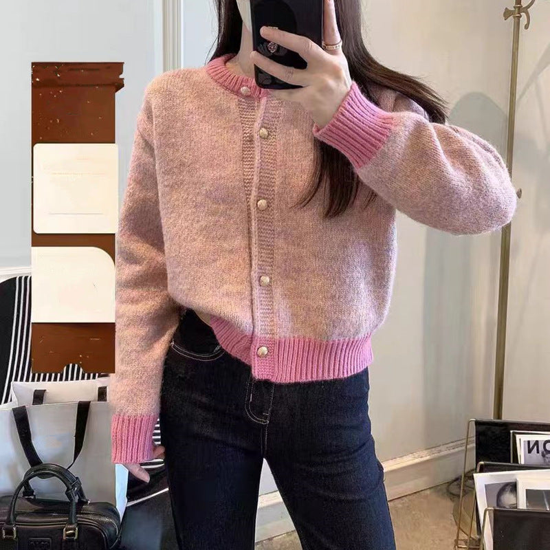 Cardigan pour femmes avec motif complexe et accents colorés Chic & Stil