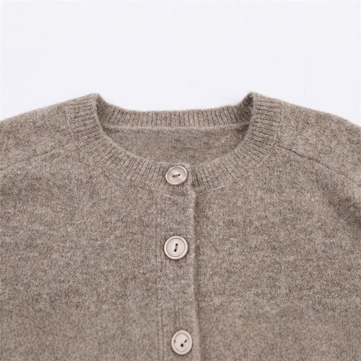 Ladies comfortable knit pullover with button closure and raglan sleeves Lune London