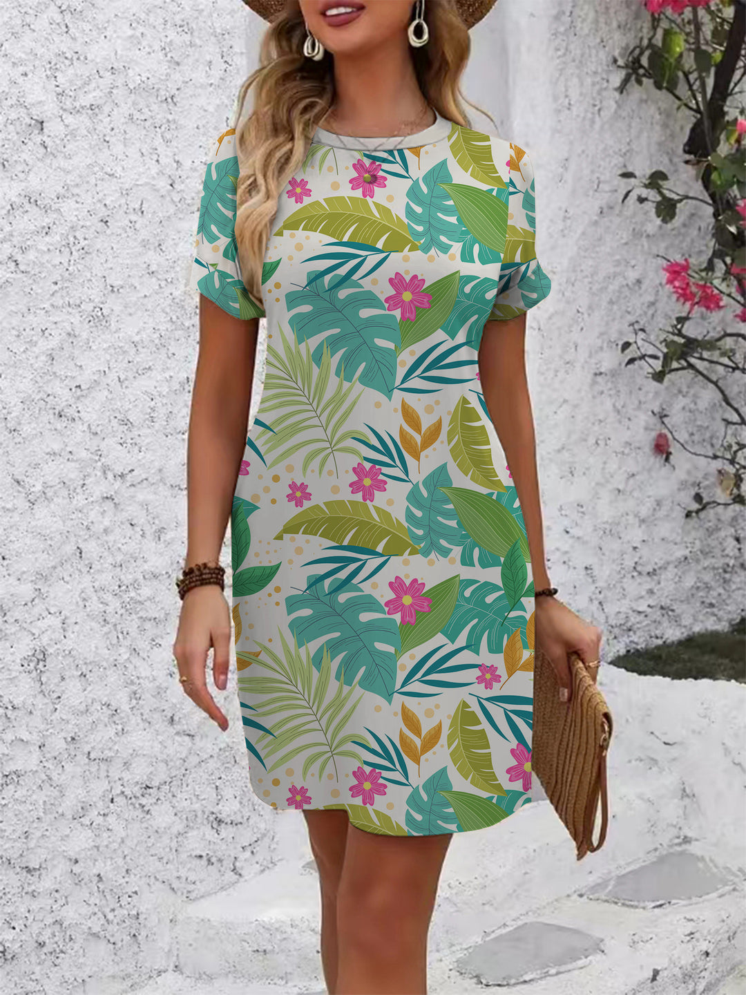 Women's casual short-sleeve dress with modern houndstooth pattern and comfortable fit Lune London