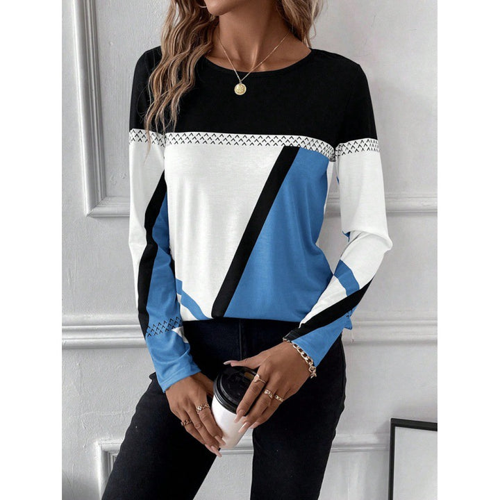 Trendy long sleeve shirt for women with graphic pattern Lune London