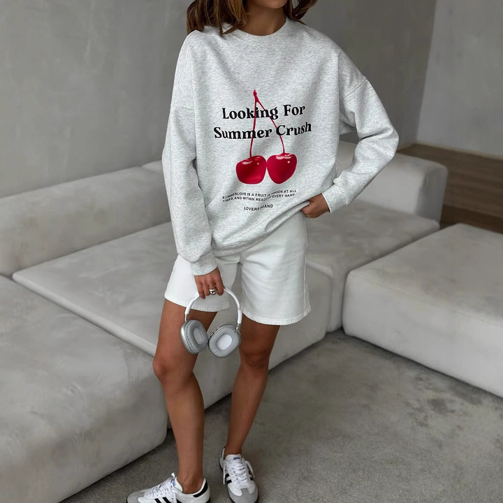 Casual sweatshirt for women with raglan sleeves and soft interior Lune London