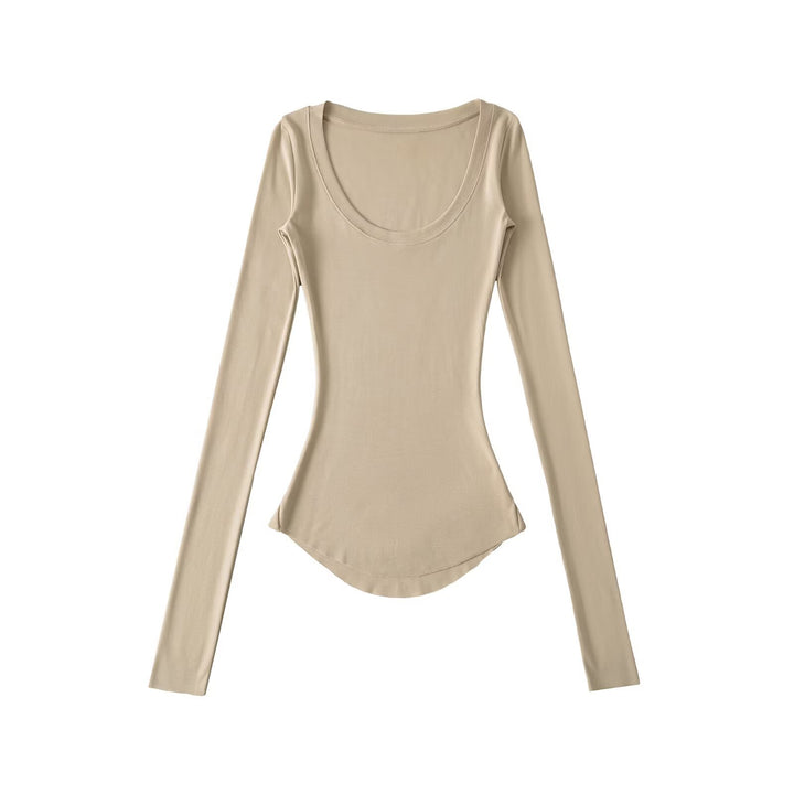 Long sleeve blouse for women with an elegant round collar and a fitted cut Lune London