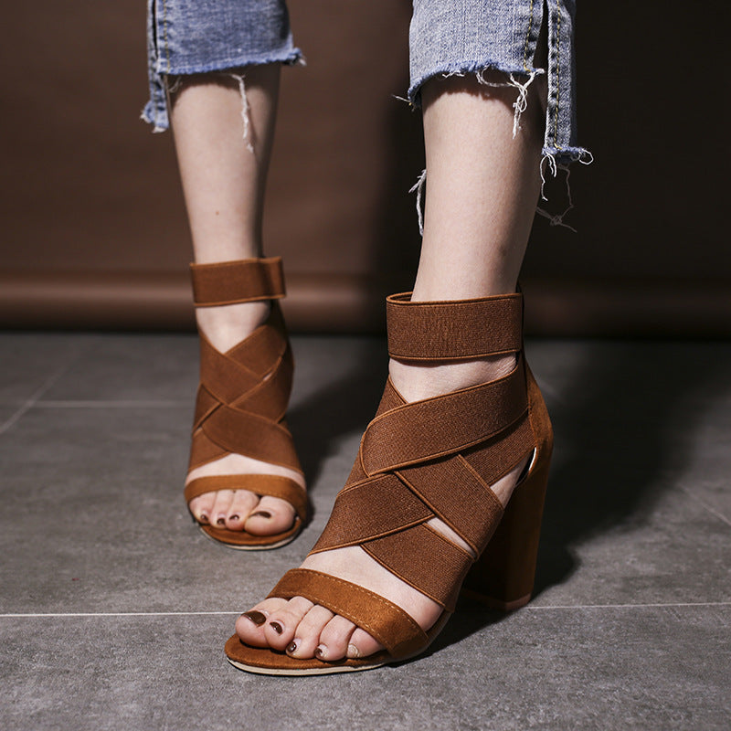 Ladies' sandals with elegant straps and a chic block heel
