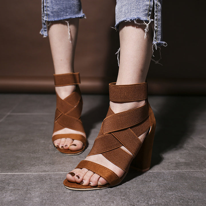 Ladies' sandals with elegant straps and a chic block heel