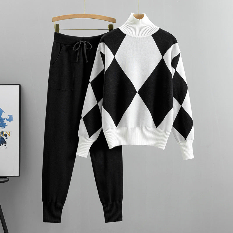 Knit set for women with a modern diamond pattern and a high collar Lune London