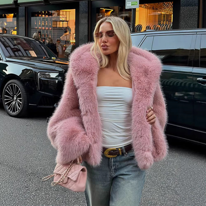 Veste en polaire confortable pour femmes avec col en fourrure luxueux et doublure douce Chic & Stil