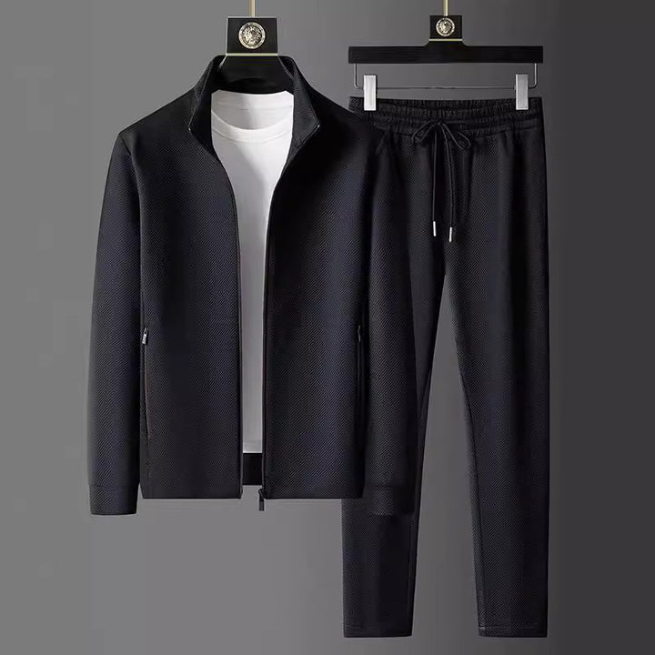 Functional sports set for men made of high-quality fabric Amarae