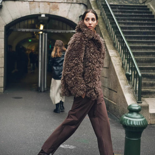 Women’s plush jacket with soft synthetic fur and stylish collar Amarae