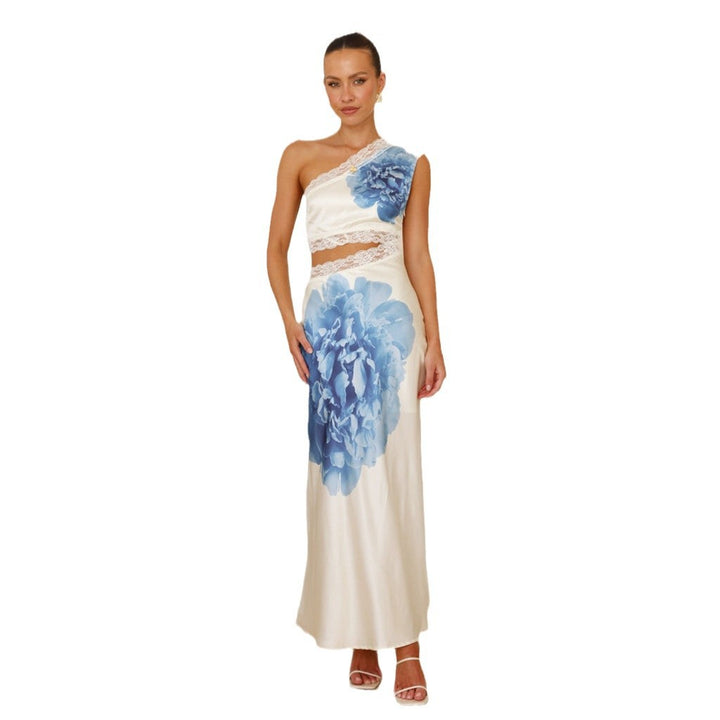Women's elegant wedding dress with asymmetric design and lace Lune London