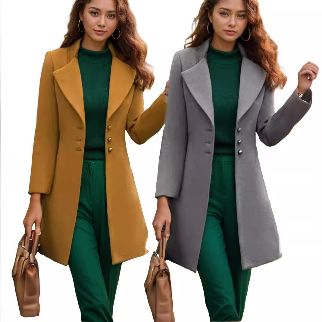 Elegant and fitted trench coat for women with textured fabric Amarae