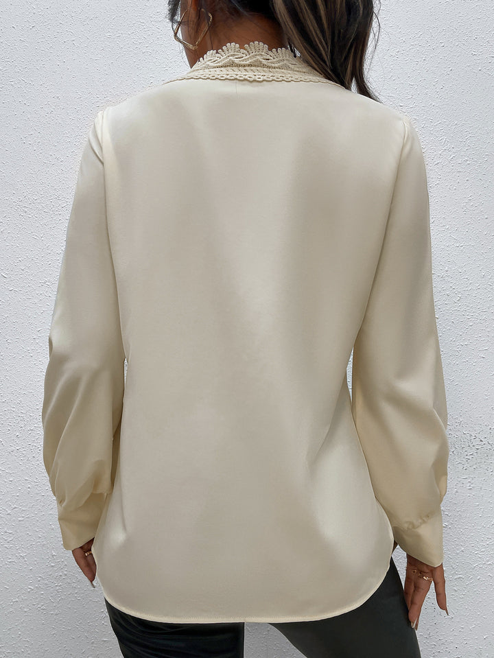 Ladies Elegant blouse with lace and button details Lune London