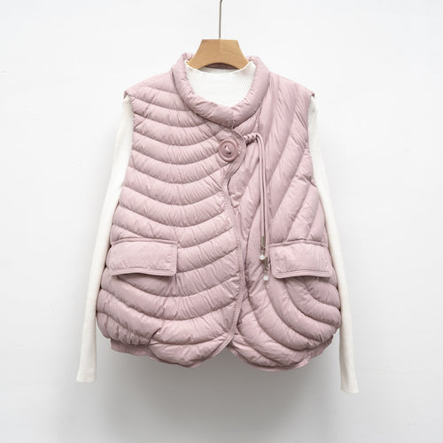 Padded vest for ladies with innovative cut and functional pockets Amarae