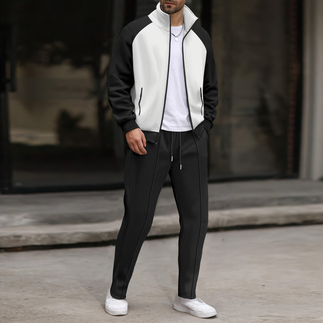 Men's sports tracksuit with breathable material and ergonomic fit Lune London