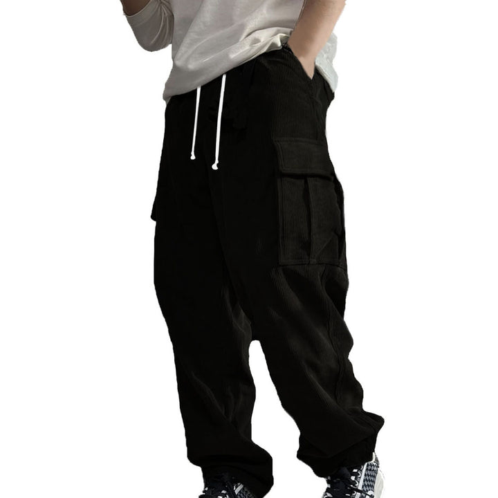 Men's cargo pants with a relaxed fit and versatile side pockets Lune London