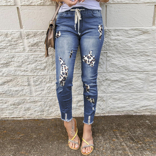 Trendy skinny jeans for women with a unique leopard design and ripped details Amarae