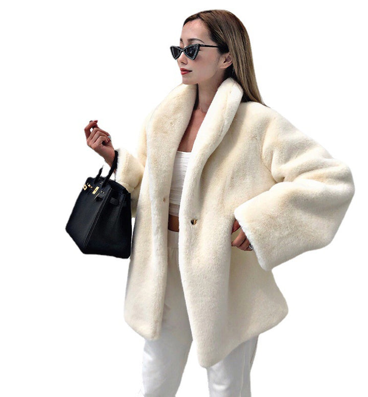 Ladies Short Jacket Comfortable in Soft Teddy Fabric with Large Collar Lune London