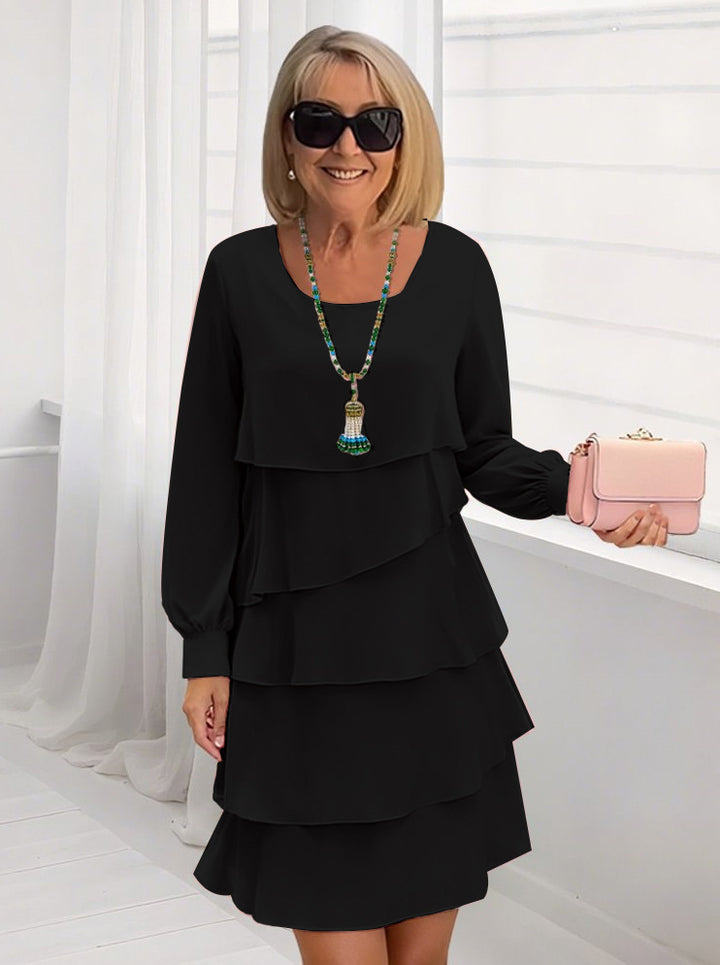 Trendy dress for women with layers and long sleeves Lune London