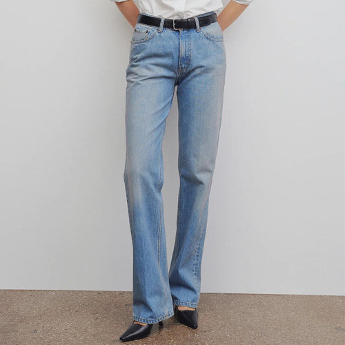 Vintage high-waisted bootcut jeans for women with a relaxed fit Amarae