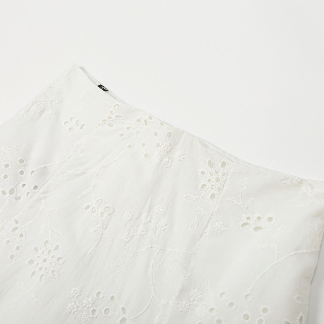 Women's midi skirt with broderie anglaise, flared A-line and curved hem Amarae