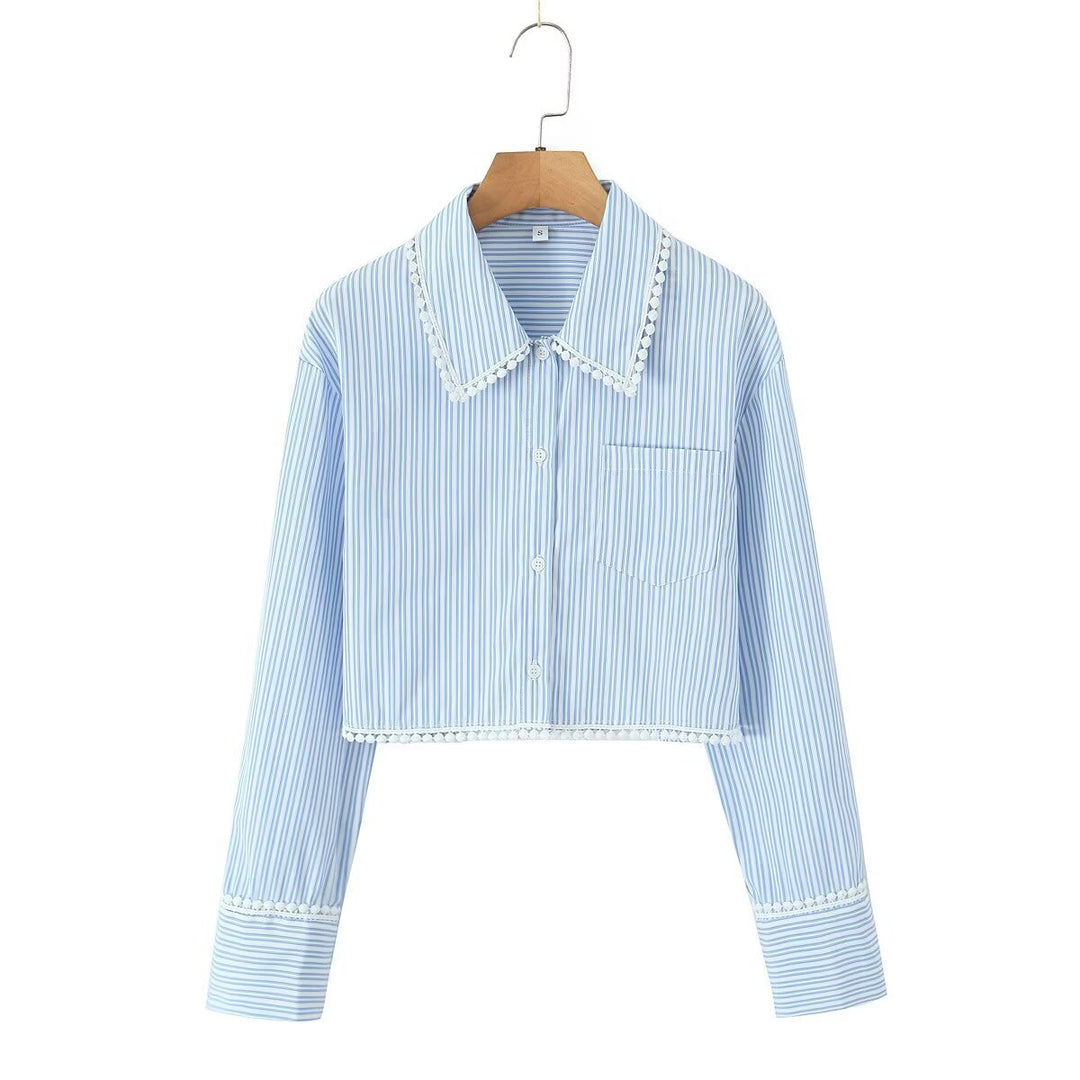 Blouse crop pour femmes avec des accents de dentelle élégants Chic & Stil