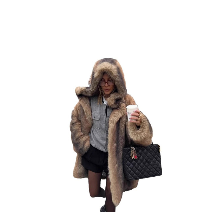 Women Cozy leisurewear with reflective details and practical hood Lune London