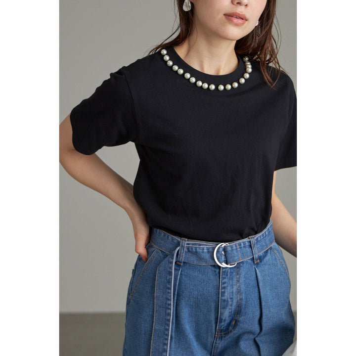 Ladies Elegant leisure blouse accented with pearls Lune London