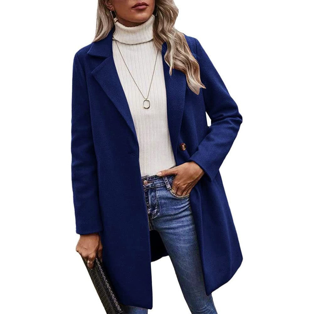 Stylish wool coat for women with chic lapels and style
